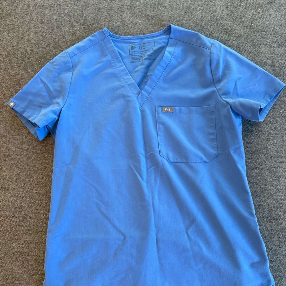 Figs Women’s Classic Blue V-Neck Shirt